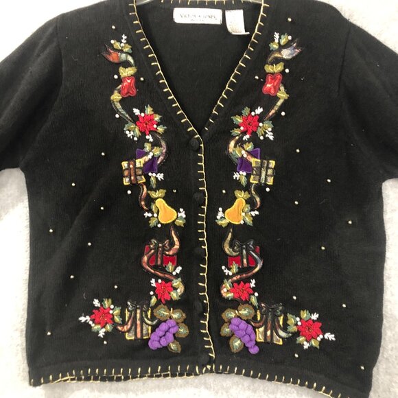 Ugly Christmas Sweater Cardigan M Petite Beaded Victoria Jones Granny Core Vtg - Picture 2 of 10